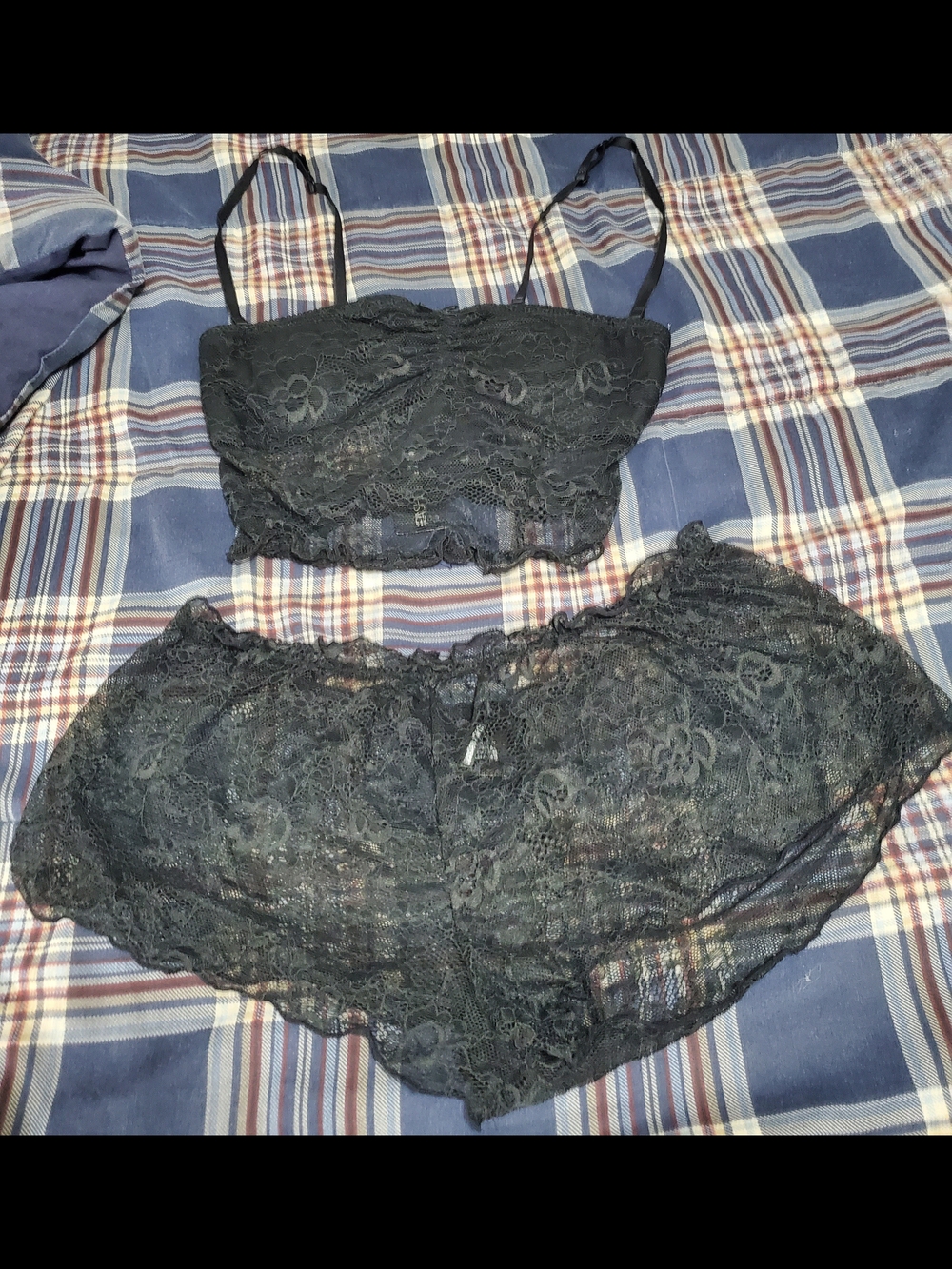 Fashion Nova Black All Over Lace Cami & Shorts 2-Piece Set Size S